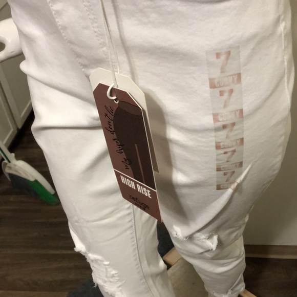 Refuge Curvy Straight Leg White Jeans size 7 - Picture 7 of 9